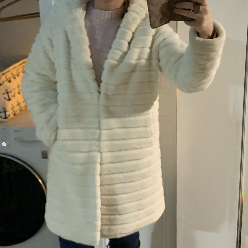 White Winter Jacket with Hood Medium